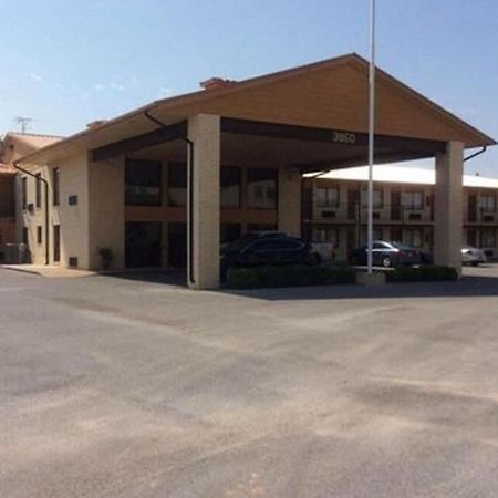 Days Inn By Wyndham Abilene Dış mekan fotoğraf