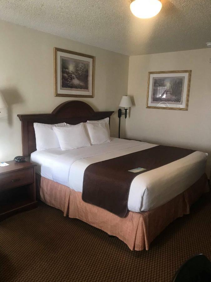 Days Inn By Wyndham Abilene Dış mekan fotoğraf